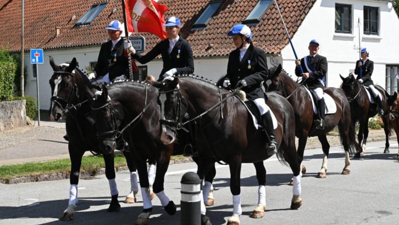 Optocht in verband met het ringrijden in Aabenraa