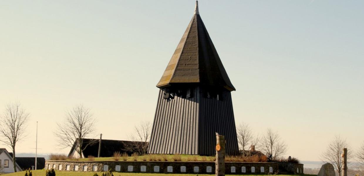 Mindesmærke ved Egen Kirke på Als for de faldne i 1. Verdenskrig