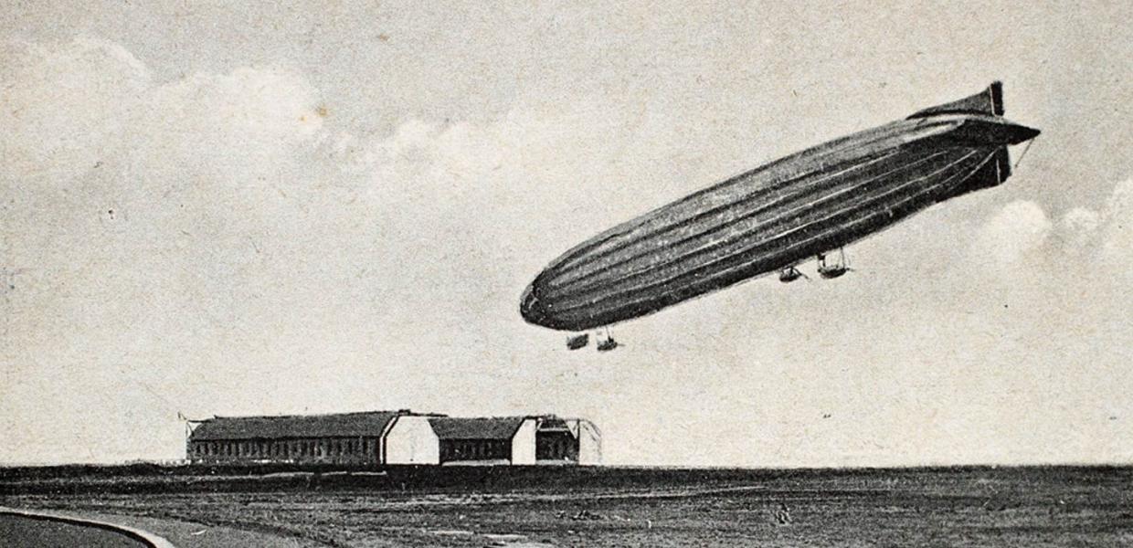 Archieffoto: Zeppelin landt op de zeppelinbasis in Tønder