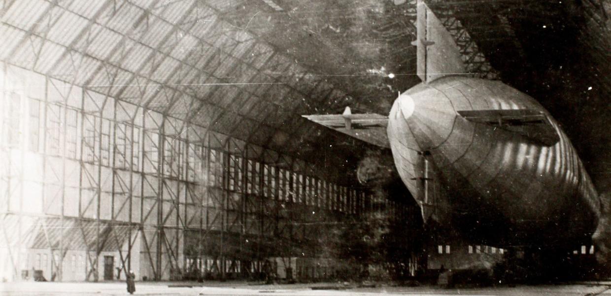 Archieffoto: Zeppelins in de hangar op de zeppelinbasis in Tønder