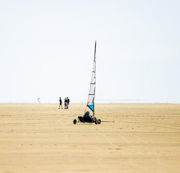 Blokarts op het brede zandstrand van Rømø