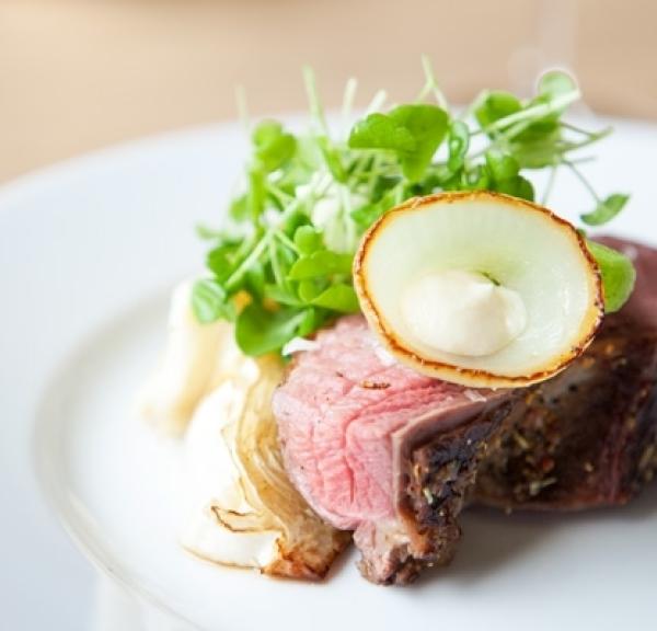 sønderjysk gourmetuge menu på Gram Slot