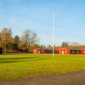 Røde barakker ved Frøslevlejren
